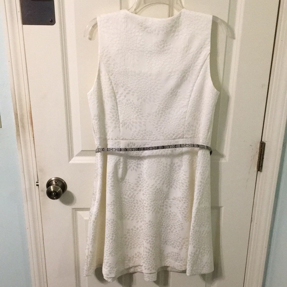 Jennifer Lopez J Lo White Ivory Textured Dress Reptile Belt L XL 14 - Picture 3 of 11